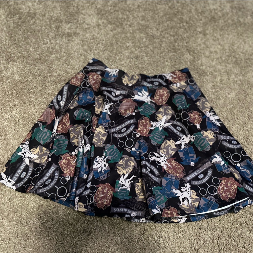 Harry Potter all houses quidditch skirt pockets Hot Topic Hogwarts